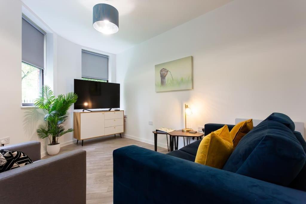 Polly'S Place Apartment Taunton & Free Off Road Parking & Wifi Buitenkant foto