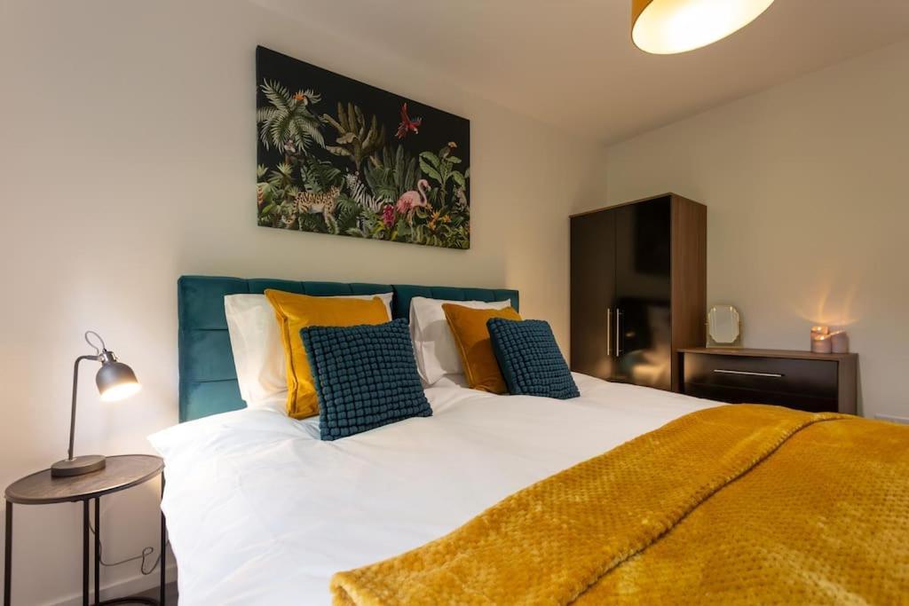 Polly'S Place Apartment Taunton & Free Off Road Parking & Wifi Buitenkant foto